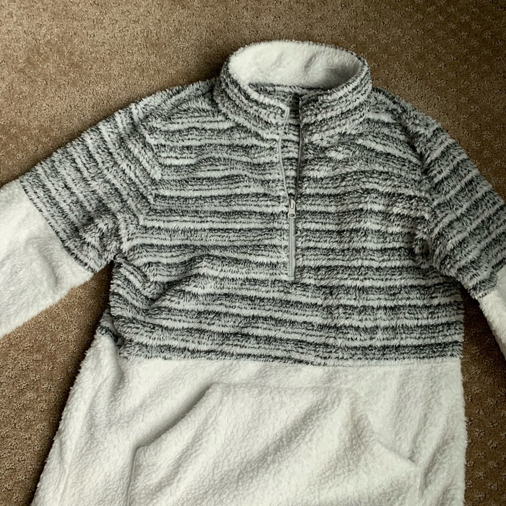 Fully pullover